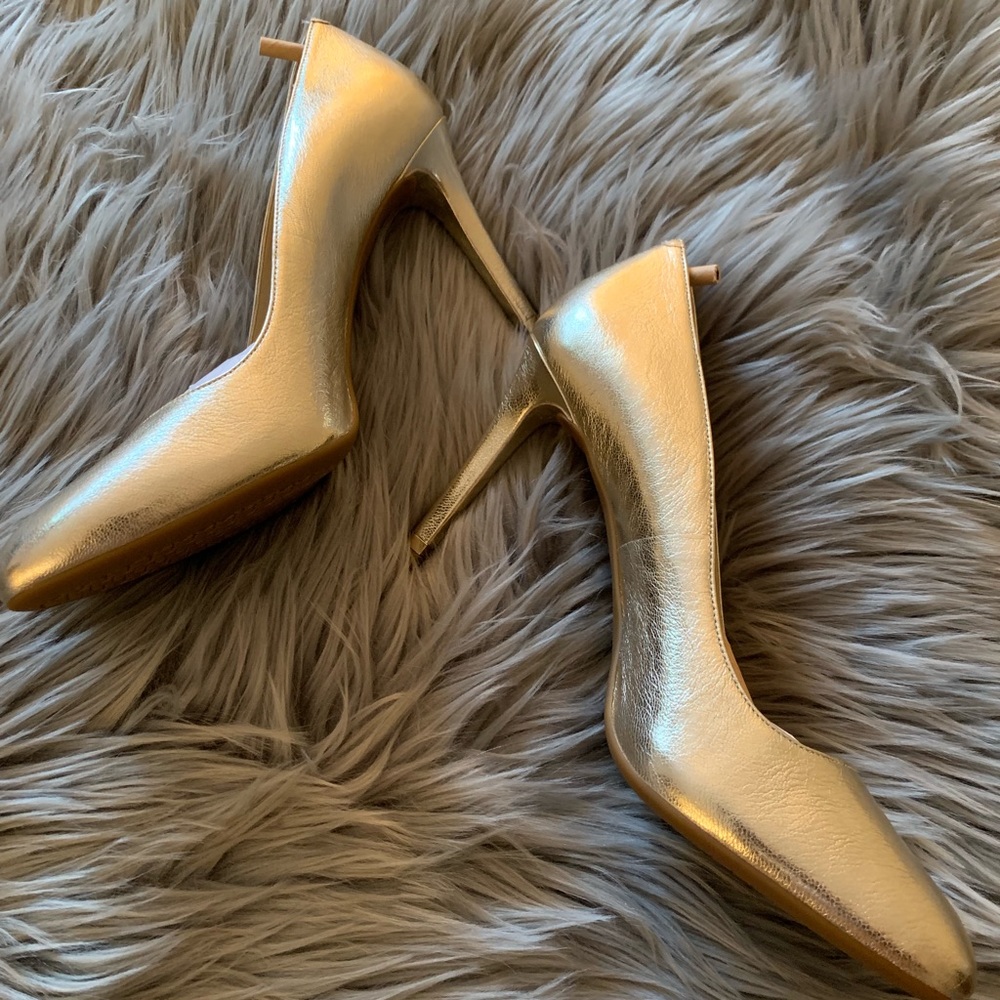 Shoe